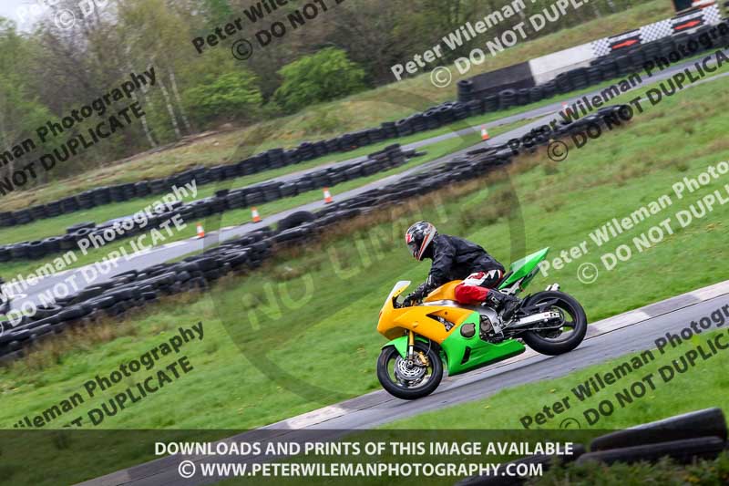 Three Sisters;Three Sisters photographs;Three Sisters trackday photographs;enduro digital images;event digital images;eventdigitalimages;lydden no limits trackday;no limits trackdays;peter wileman photography;racing digital images;trackday digital images;trackday photos