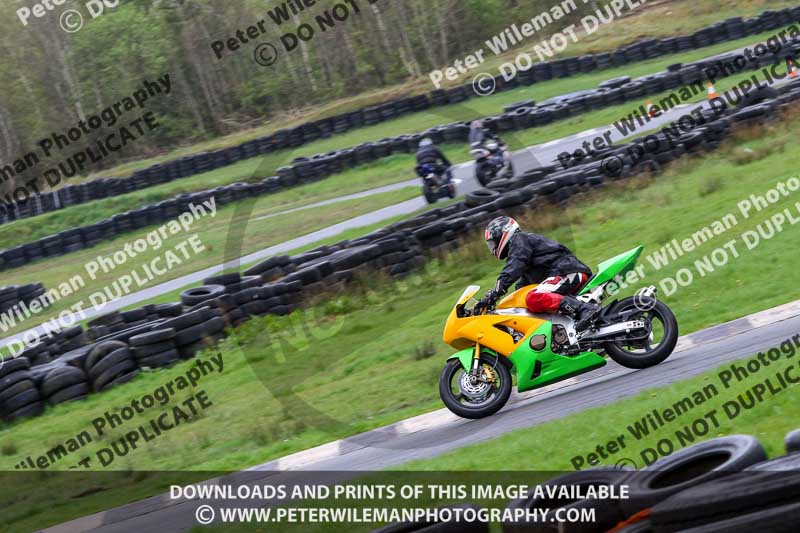 Three Sisters;Three Sisters photographs;Three Sisters trackday photographs;enduro digital images;event digital images;eventdigitalimages;lydden no limits trackday;no limits trackdays;peter wileman photography;racing digital images;trackday digital images;trackday photos