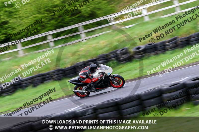 Three Sisters;Three Sisters photographs;Three Sisters trackday photographs;enduro digital images;event digital images;eventdigitalimages;lydden no limits trackday;no limits trackdays;peter wileman photography;racing digital images;trackday digital images;trackday photos