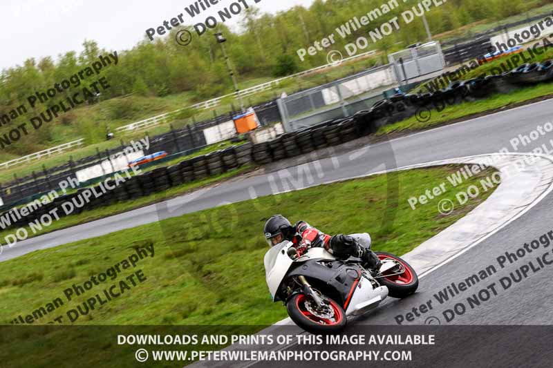Three Sisters;Three Sisters photographs;Three Sisters trackday photographs;enduro digital images;event digital images;eventdigitalimages;lydden no limits trackday;no limits trackdays;peter wileman photography;racing digital images;trackday digital images;trackday photos