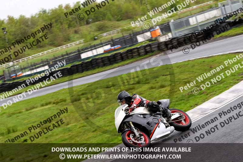 Three Sisters;Three Sisters photographs;Three Sisters trackday photographs;enduro digital images;event digital images;eventdigitalimages;lydden no limits trackday;no limits trackdays;peter wileman photography;racing digital images;trackday digital images;trackday photos