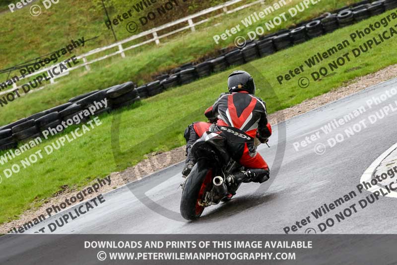 Three Sisters;Three Sisters photographs;Three Sisters trackday photographs;enduro digital images;event digital images;eventdigitalimages;lydden no limits trackday;no limits trackdays;peter wileman photography;racing digital images;trackday digital images;trackday photos