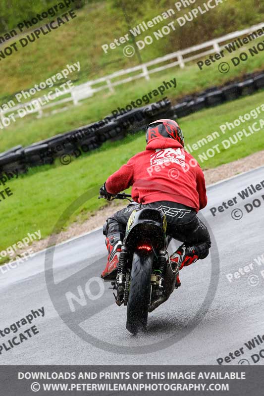 Three Sisters;Three Sisters photographs;Three Sisters trackday photographs;enduro digital images;event digital images;eventdigitalimages;lydden no limits trackday;no limits trackdays;peter wileman photography;racing digital images;trackday digital images;trackday photos