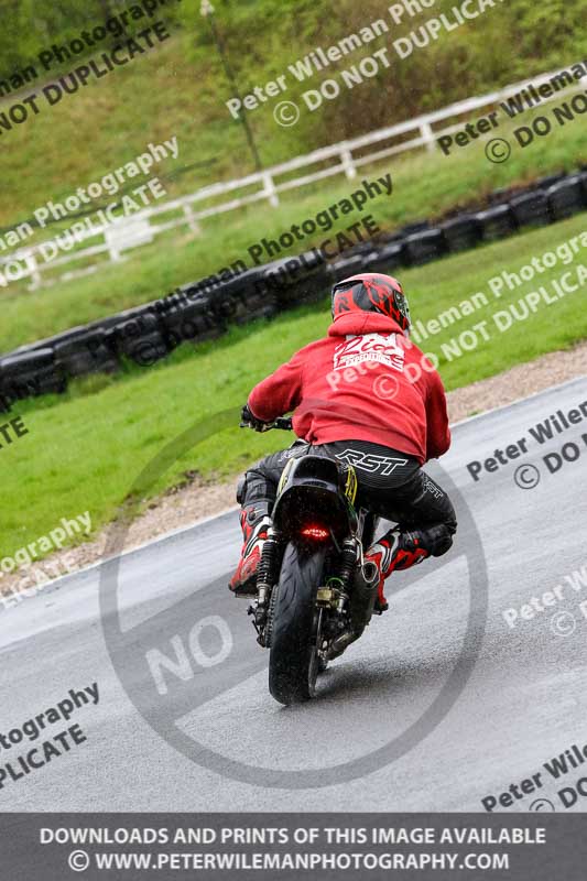 Three Sisters;Three Sisters photographs;Three Sisters trackday photographs;enduro digital images;event digital images;eventdigitalimages;lydden no limits trackday;no limits trackdays;peter wileman photography;racing digital images;trackday digital images;trackday photos
