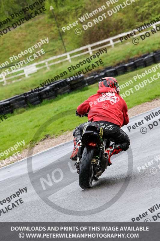 Three Sisters;Three Sisters photographs;Three Sisters trackday photographs;enduro digital images;event digital images;eventdigitalimages;lydden no limits trackday;no limits trackdays;peter wileman photography;racing digital images;trackday digital images;trackday photos
