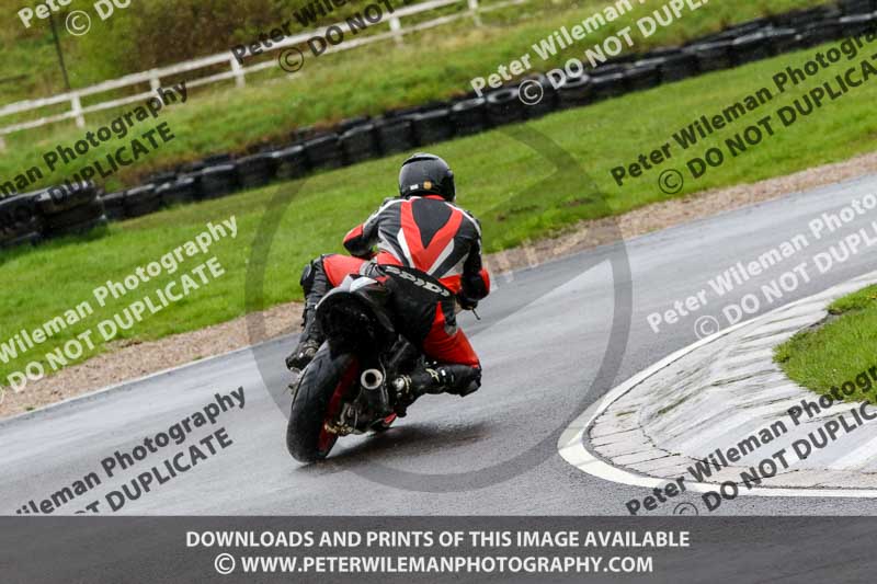 Three Sisters;Three Sisters photographs;Three Sisters trackday photographs;enduro digital images;event digital images;eventdigitalimages;lydden no limits trackday;no limits trackdays;peter wileman photography;racing digital images;trackday digital images;trackday photos