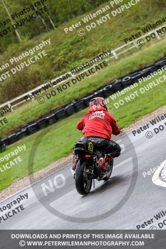 Three Sisters;Three Sisters photographs;Three Sisters trackday photographs;enduro digital images;event digital images;eventdigitalimages;lydden no limits trackday;no limits trackdays;peter wileman photography;racing digital images;trackday digital images;trackday photos