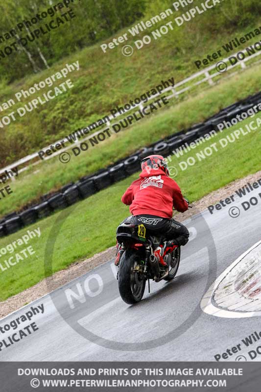 Three Sisters;Three Sisters photographs;Three Sisters trackday photographs;enduro digital images;event digital images;eventdigitalimages;lydden no limits trackday;no limits trackdays;peter wileman photography;racing digital images;trackday digital images;trackday photos