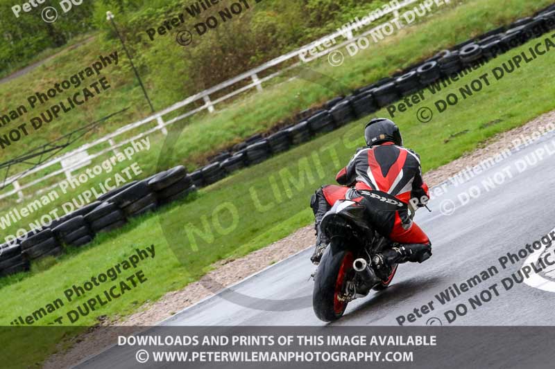 Three Sisters;Three Sisters photographs;Three Sisters trackday photographs;enduro digital images;event digital images;eventdigitalimages;lydden no limits trackday;no limits trackdays;peter wileman photography;racing digital images;trackday digital images;trackday photos