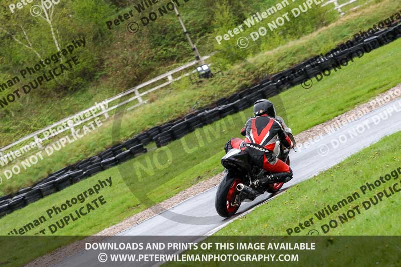 Three Sisters;Three Sisters photographs;Three Sisters trackday photographs;enduro digital images;event digital images;eventdigitalimages;lydden no limits trackday;no limits trackdays;peter wileman photography;racing digital images;trackday digital images;trackday photos