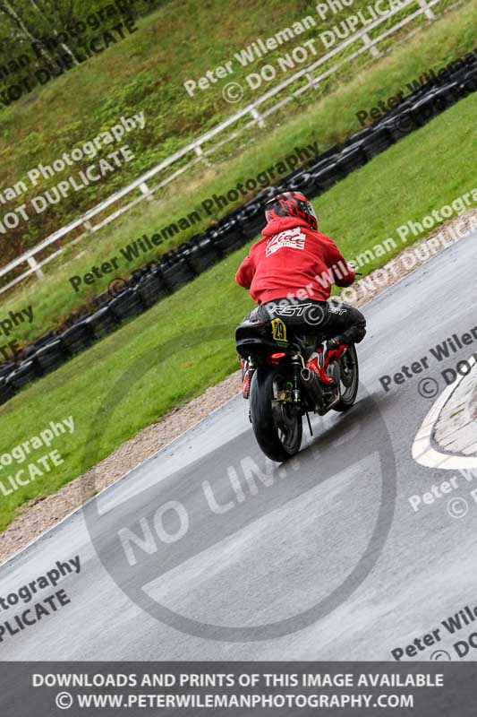 Three Sisters;Three Sisters photographs;Three Sisters trackday photographs;enduro digital images;event digital images;eventdigitalimages;lydden no limits trackday;no limits trackdays;peter wileman photography;racing digital images;trackday digital images;trackday photos