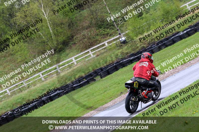 Three Sisters;Three Sisters photographs;Three Sisters trackday photographs;enduro digital images;event digital images;eventdigitalimages;lydden no limits trackday;no limits trackdays;peter wileman photography;racing digital images;trackday digital images;trackday photos