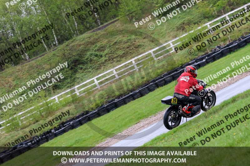 Three Sisters;Three Sisters photographs;Three Sisters trackday photographs;enduro digital images;event digital images;eventdigitalimages;lydden no limits trackday;no limits trackdays;peter wileman photography;racing digital images;trackday digital images;trackday photos