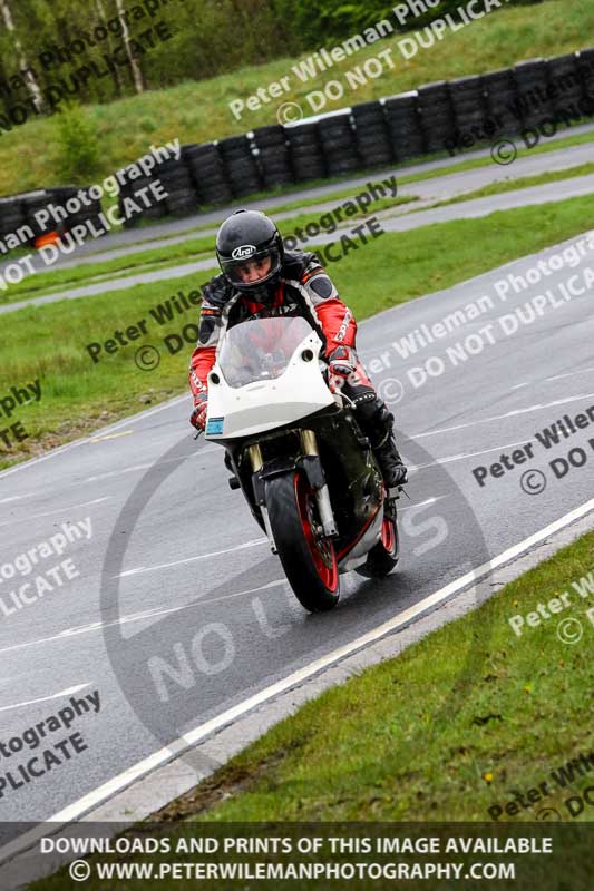 Three Sisters;Three Sisters photographs;Three Sisters trackday photographs;enduro digital images;event digital images;eventdigitalimages;lydden no limits trackday;no limits trackdays;peter wileman photography;racing digital images;trackday digital images;trackday photos
