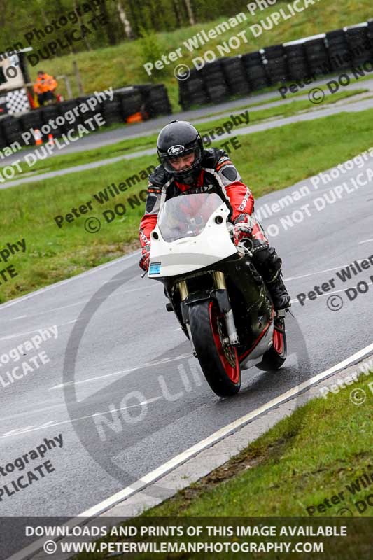 Three Sisters;Three Sisters photographs;Three Sisters trackday photographs;enduro digital images;event digital images;eventdigitalimages;lydden no limits trackday;no limits trackdays;peter wileman photography;racing digital images;trackday digital images;trackday photos