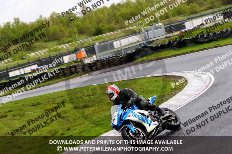 Three Sisters;Three Sisters photographs;Three Sisters trackday photographs;enduro digital images;event digital images;eventdigitalimages;lydden no limits trackday;no limits trackdays;peter wileman photography;racing digital images;trackday digital images;trackday photos