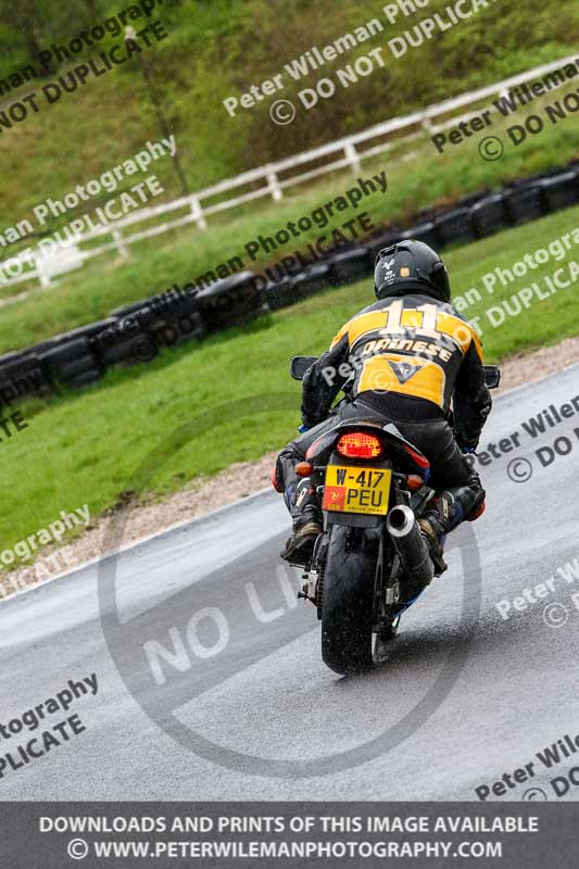 Three Sisters;Three Sisters photographs;Three Sisters trackday photographs;enduro digital images;event digital images;eventdigitalimages;lydden no limits trackday;no limits trackdays;peter wileman photography;racing digital images;trackday digital images;trackday photos