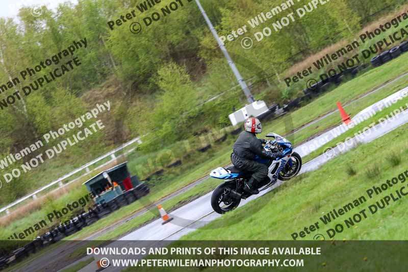 Three Sisters;Three Sisters photographs;Three Sisters trackday photographs;enduro digital images;event digital images;eventdigitalimages;lydden no limits trackday;no limits trackdays;peter wileman photography;racing digital images;trackday digital images;trackday photos