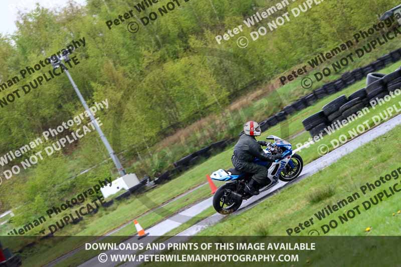 Three Sisters;Three Sisters photographs;Three Sisters trackday photographs;enduro digital images;event digital images;eventdigitalimages;lydden no limits trackday;no limits trackdays;peter wileman photography;racing digital images;trackday digital images;trackday photos