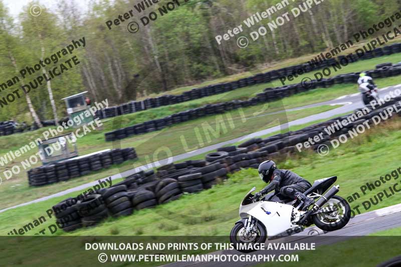 Three Sisters;Three Sisters photographs;Three Sisters trackday photographs;enduro digital images;event digital images;eventdigitalimages;lydden no limits trackday;no limits trackdays;peter wileman photography;racing digital images;trackday digital images;trackday photos