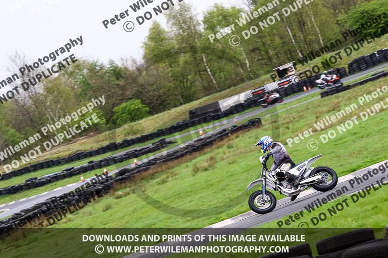 Three Sisters;Three Sisters photographs;Three Sisters trackday photographs;enduro digital images;event digital images;eventdigitalimages;lydden no limits trackday;no limits trackdays;peter wileman photography;racing digital images;trackday digital images;trackday photos