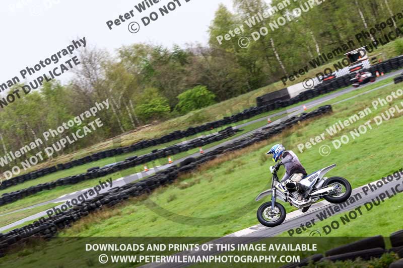 Three Sisters;Three Sisters photographs;Three Sisters trackday photographs;enduro digital images;event digital images;eventdigitalimages;lydden no limits trackday;no limits trackdays;peter wileman photography;racing digital images;trackday digital images;trackday photos