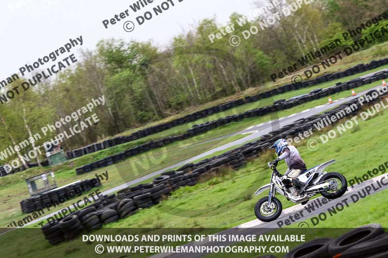 Three Sisters;Three Sisters photographs;Three Sisters trackday photographs;enduro digital images;event digital images;eventdigitalimages;lydden no limits trackday;no limits trackdays;peter wileman photography;racing digital images;trackday digital images;trackday photos