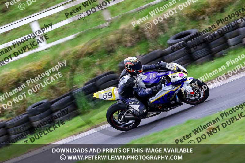 Three Sisters;Three Sisters photographs;Three Sisters trackday photographs;enduro digital images;event digital images;eventdigitalimages;lydden no limits trackday;no limits trackdays;peter wileman photography;racing digital images;trackday digital images;trackday photos