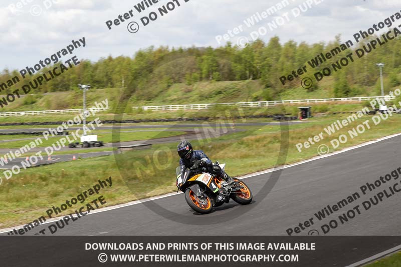 Three Sisters;Three Sisters photographs;Three Sisters trackday photographs;enduro digital images;event digital images;eventdigitalimages;lydden no limits trackday;no limits trackdays;peter wileman photography;racing digital images;trackday digital images;trackday photos