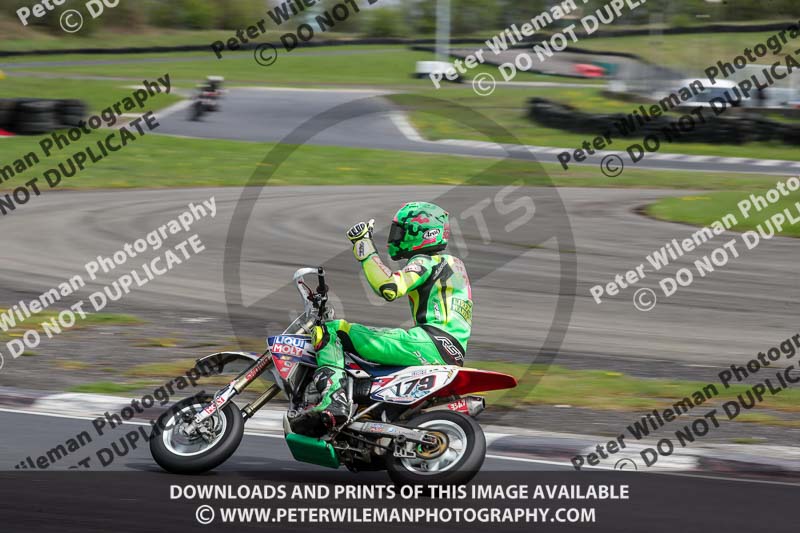 Three Sisters;Three Sisters photographs;Three Sisters trackday photographs;enduro digital images;event digital images;eventdigitalimages;lydden no limits trackday;no limits trackdays;peter wileman photography;racing digital images;trackday digital images;trackday photos