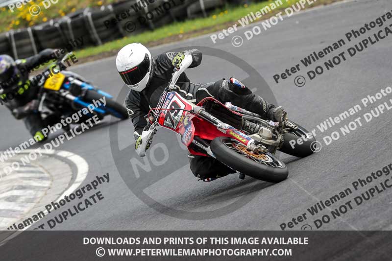 Three Sisters;Three Sisters photographs;Three Sisters trackday photographs;enduro digital images;event digital images;eventdigitalimages;lydden no limits trackday;no limits trackdays;peter wileman photography;racing digital images;trackday digital images;trackday photos