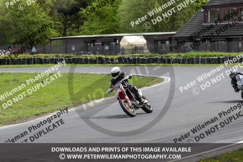 Three Sisters;Three Sisters photographs;Three Sisters trackday photographs;enduro digital images;event digital images;eventdigitalimages;lydden no limits trackday;no limits trackdays;peter wileman photography;racing digital images;trackday digital images;trackday photos