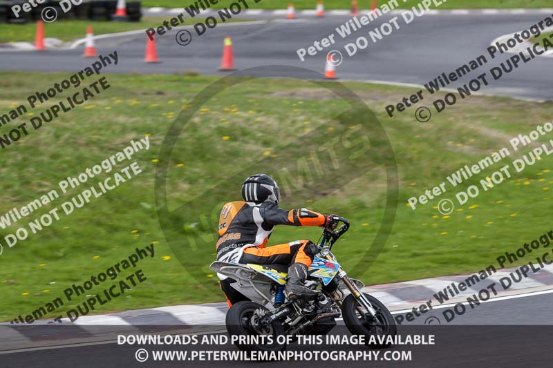 Three Sisters;Three Sisters photographs;Three Sisters trackday photographs;enduro digital images;event digital images;eventdigitalimages;lydden no limits trackday;no limits trackdays;peter wileman photography;racing digital images;trackday digital images;trackday photos