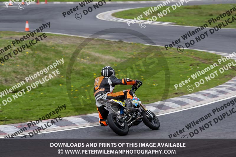 Three Sisters;Three Sisters photographs;Three Sisters trackday photographs;enduro digital images;event digital images;eventdigitalimages;lydden no limits trackday;no limits trackdays;peter wileman photography;racing digital images;trackday digital images;trackday photos