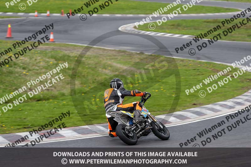 Three Sisters;Three Sisters photographs;Three Sisters trackday photographs;enduro digital images;event digital images;eventdigitalimages;lydden no limits trackday;no limits trackdays;peter wileman photography;racing digital images;trackday digital images;trackday photos