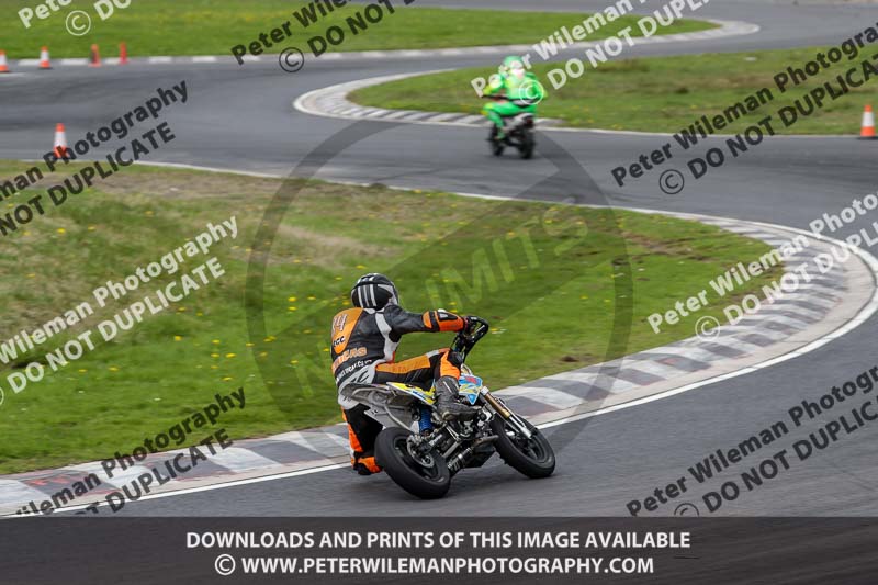Three Sisters;Three Sisters photographs;Three Sisters trackday photographs;enduro digital images;event digital images;eventdigitalimages;lydden no limits trackday;no limits trackdays;peter wileman photography;racing digital images;trackday digital images;trackday photos