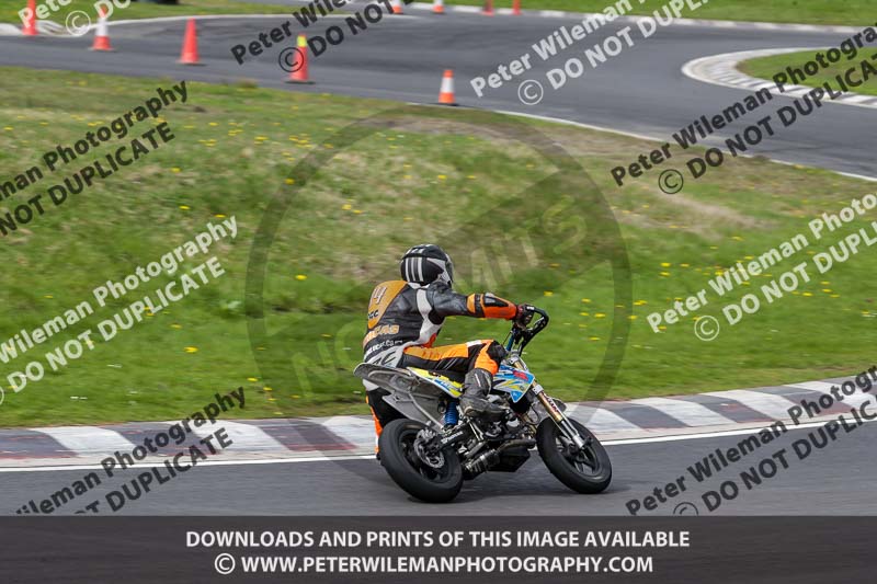 Three Sisters;Three Sisters photographs;Three Sisters trackday photographs;enduro digital images;event digital images;eventdigitalimages;lydden no limits trackday;no limits trackdays;peter wileman photography;racing digital images;trackday digital images;trackday photos