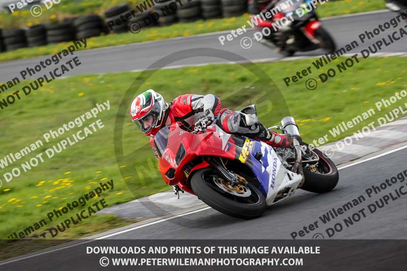 Three Sisters;Three Sisters photographs;Three Sisters trackday photographs;enduro digital images;event digital images;eventdigitalimages;lydden no limits trackday;no limits trackdays;peter wileman photography;racing digital images;trackday digital images;trackday photos