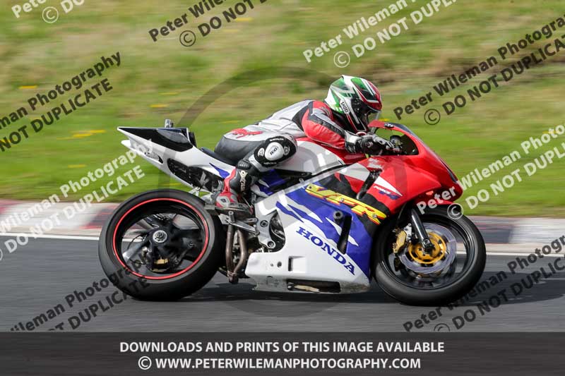Three Sisters;Three Sisters photographs;Three Sisters trackday photographs;enduro digital images;event digital images;eventdigitalimages;lydden no limits trackday;no limits trackdays;peter wileman photography;racing digital images;trackday digital images;trackday photos