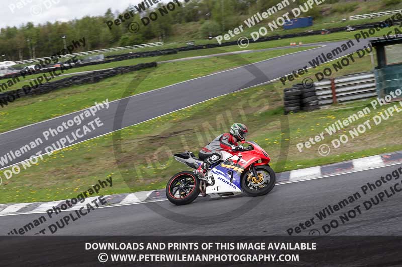 Three Sisters;Three Sisters photographs;Three Sisters trackday photographs;enduro digital images;event digital images;eventdigitalimages;lydden no limits trackday;no limits trackdays;peter wileman photography;racing digital images;trackday digital images;trackday photos