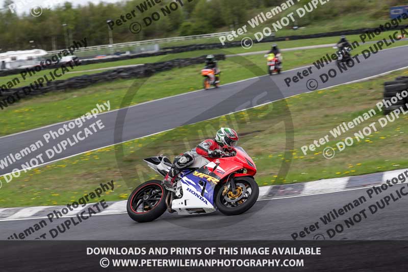 Three Sisters;Three Sisters photographs;Three Sisters trackday photographs;enduro digital images;event digital images;eventdigitalimages;lydden no limits trackday;no limits trackdays;peter wileman photography;racing digital images;trackday digital images;trackday photos