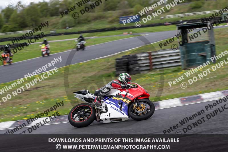 Three Sisters;Three Sisters photographs;Three Sisters trackday photographs;enduro digital images;event digital images;eventdigitalimages;lydden no limits trackday;no limits trackdays;peter wileman photography;racing digital images;trackday digital images;trackday photos