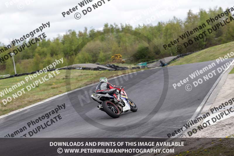 Three Sisters;Three Sisters photographs;Three Sisters trackday photographs;enduro digital images;event digital images;eventdigitalimages;lydden no limits trackday;no limits trackdays;peter wileman photography;racing digital images;trackday digital images;trackday photos