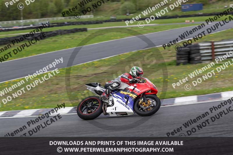 Three Sisters;Three Sisters photographs;Three Sisters trackday photographs;enduro digital images;event digital images;eventdigitalimages;lydden no limits trackday;no limits trackdays;peter wileman photography;racing digital images;trackday digital images;trackday photos