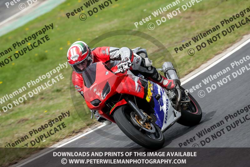 Three Sisters;Three Sisters photographs;Three Sisters trackday photographs;enduro digital images;event digital images;eventdigitalimages;lydden no limits trackday;no limits trackdays;peter wileman photography;racing digital images;trackday digital images;trackday photos