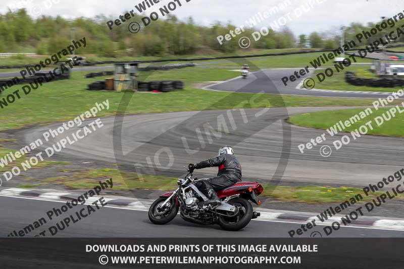 Three Sisters;Three Sisters photographs;Three Sisters trackday photographs;enduro digital images;event digital images;eventdigitalimages;lydden no limits trackday;no limits trackdays;peter wileman photography;racing digital images;trackday digital images;trackday photos