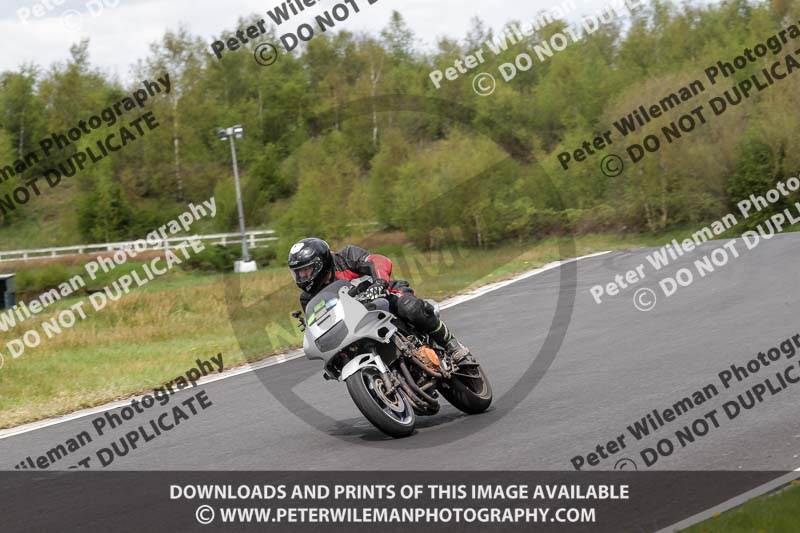 Three Sisters;Three Sisters photographs;Three Sisters trackday photographs;enduro digital images;event digital images;eventdigitalimages;lydden no limits trackday;no limits trackdays;peter wileman photography;racing digital images;trackday digital images;trackday photos