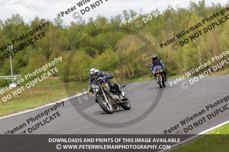 Three Sisters;Three Sisters photographs;Three Sisters trackday photographs;enduro digital images;event digital images;eventdigitalimages;lydden no limits trackday;no limits trackdays;peter wileman photography;racing digital images;trackday digital images;trackday photos