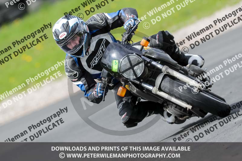 Three Sisters;Three Sisters photographs;Three Sisters trackday photographs;enduro digital images;event digital images;eventdigitalimages;lydden no limits trackday;no limits trackdays;peter wileman photography;racing digital images;trackday digital images;trackday photos