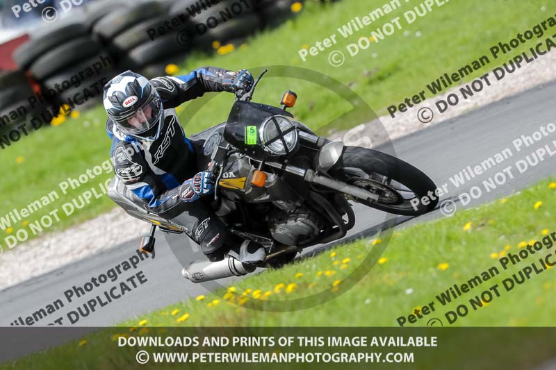 Three Sisters;Three Sisters photographs;Three Sisters trackday photographs;enduro digital images;event digital images;eventdigitalimages;lydden no limits trackday;no limits trackdays;peter wileman photography;racing digital images;trackday digital images;trackday photos
